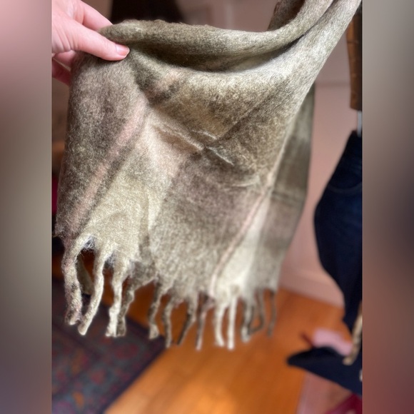 Steve Madden Olive and Beige Plaid Fringe Scarf - Picture 3 of 5